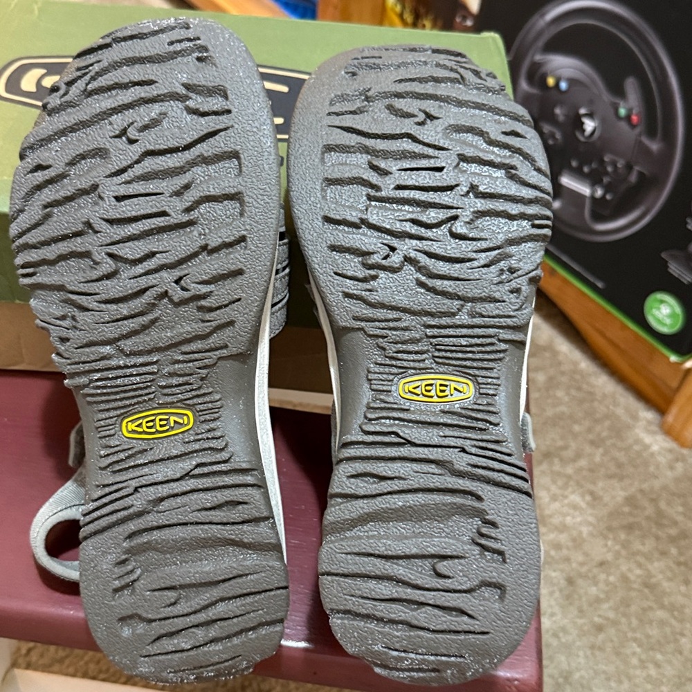 KEEN Brindle/ Shitake Rose Sandal size 9 - Picture 7 of 11